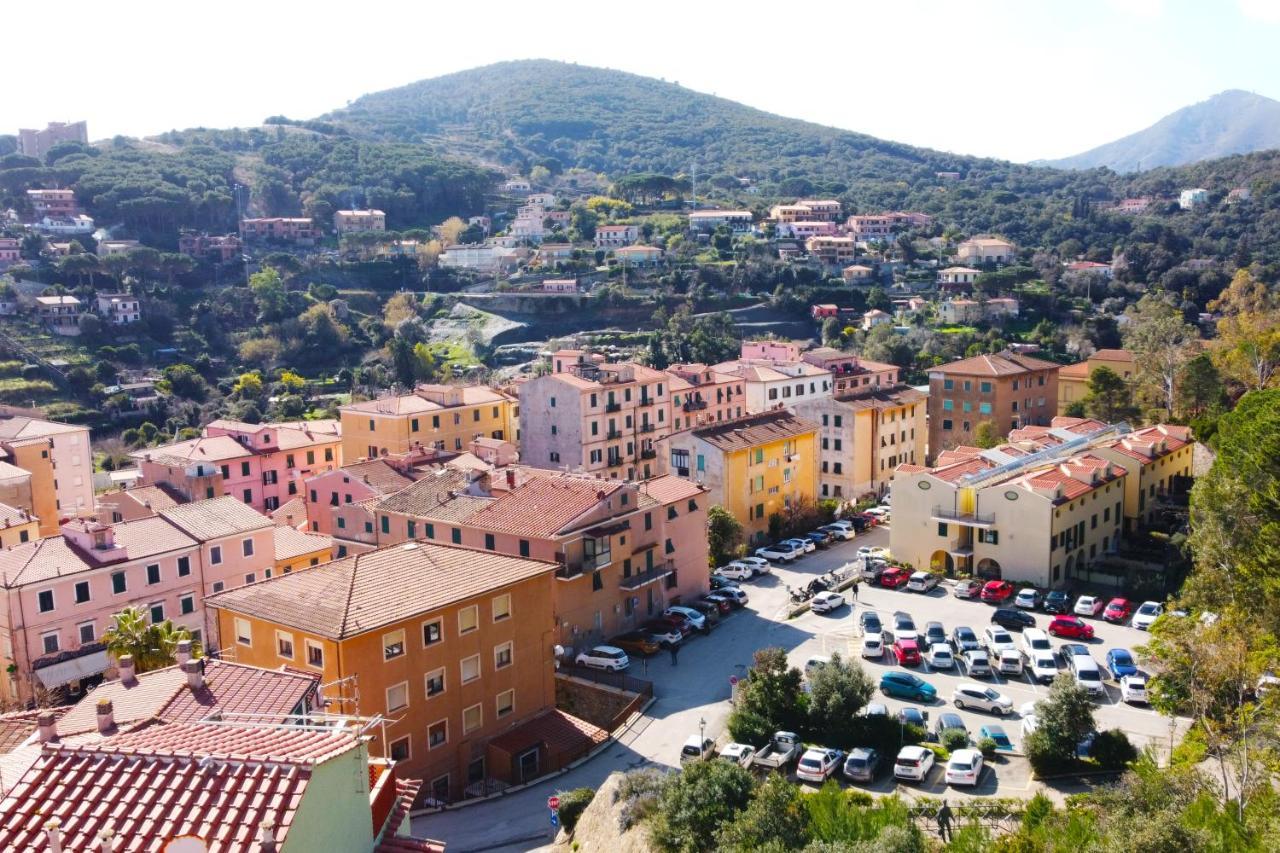Graziosa Suite vista mare [FREE PARKING] Rio Marina Esterno foto